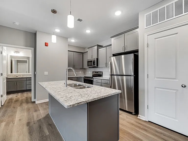 Copper Creek Apartments — Photo 38