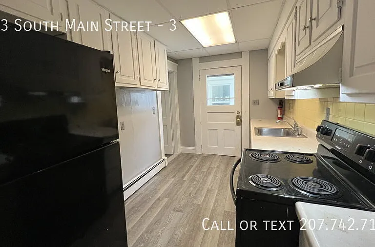 223 S Main St #3 — Photo 5