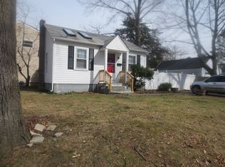 195 Sedgewick St, Huntington Station, NY 11746