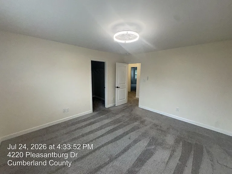 4220 Pleasantburg Dr — Photo 25