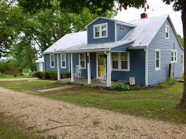 1062 Cold Springs Rd, Stuarts Draft, VA 24477