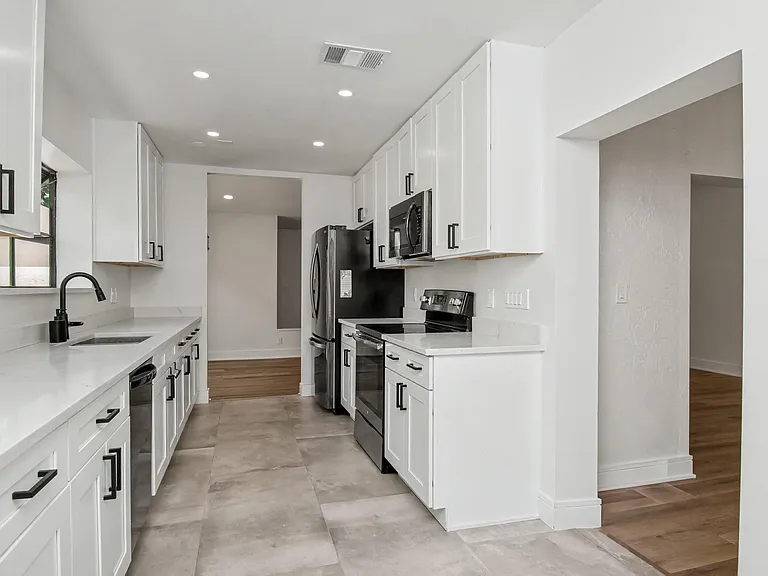 21440 Campo Allegro Dr — Photo 21