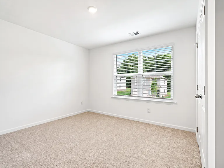 676 Evergreen Rd — Photo 18