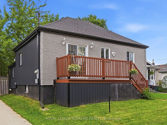 3rd image of 24 Alexandra Blvd