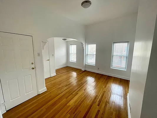 Rented by A P Realty Group NY LTD | media 27