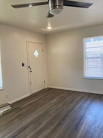 1 bed, $1,400 — Photo 2