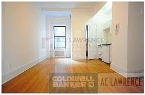 1st image of 24 W 69th St