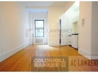 24 W 69th St, New York, NY 10023