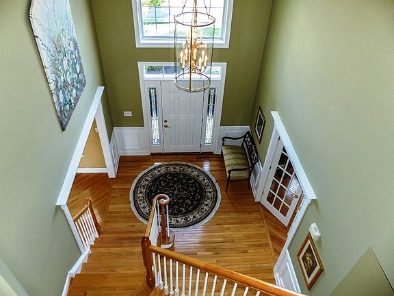 2-story Foyer