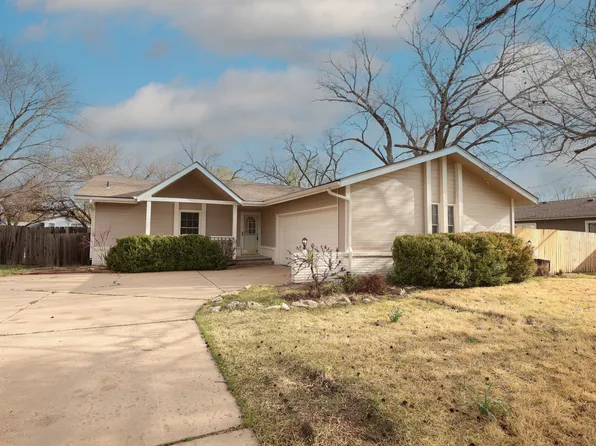 426 W Allison St, Andover, KS 67002