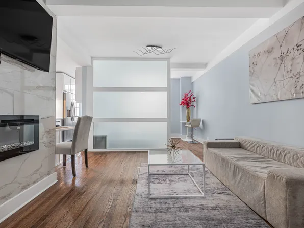 101 Lafayette Avenue image 1 of 22