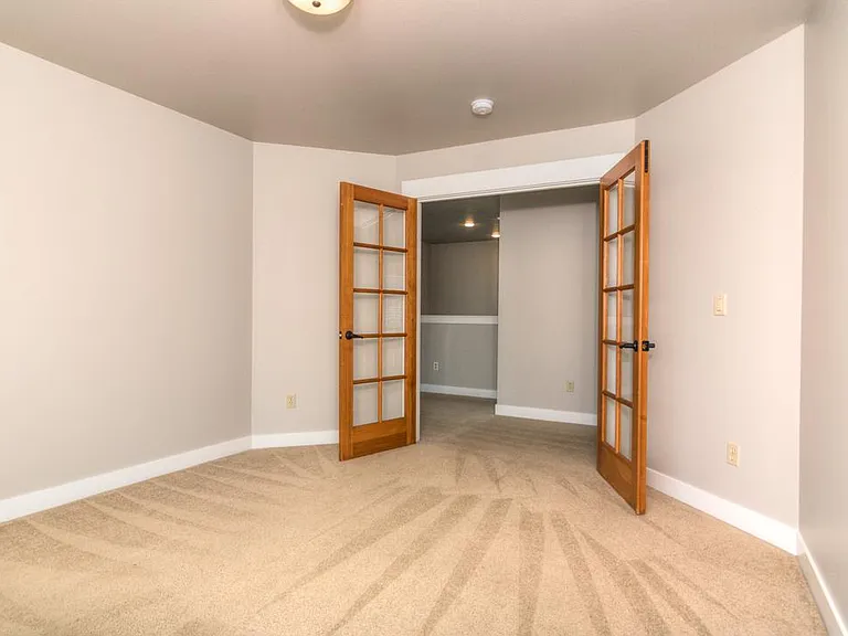 61473 Linton Loop — Photo 32