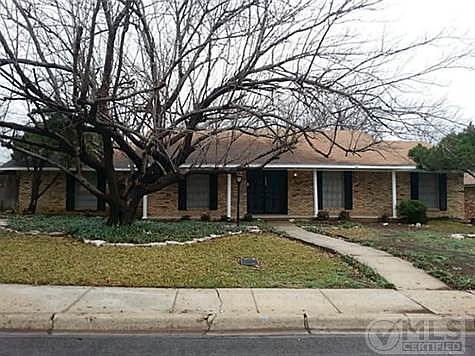 1st image of 612 Dennis Dr