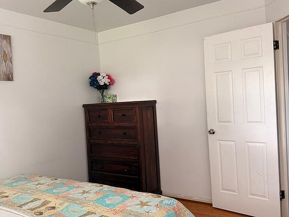 3rd image of 28649 Panama St