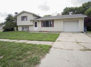 201 5th St, Merrill, IA 51038