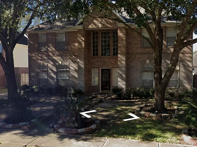 11918 McKinney Falls Ln — Photo 1
