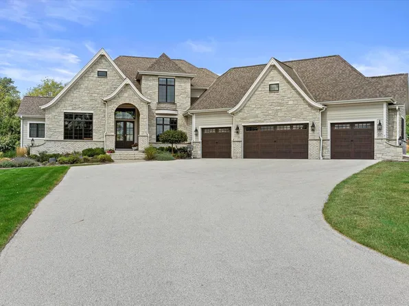 W336S981 Riemer COURT, Delafield, WI 53066