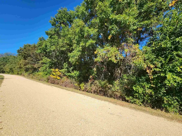 12-124R Briarwood Dr, Lanark, IL 61046