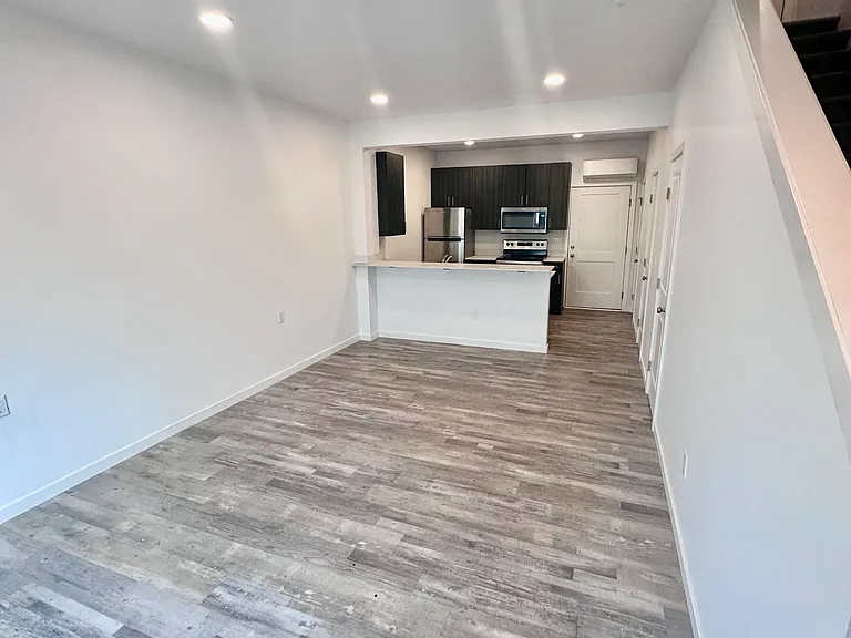 1724 N Union Rd #C102 — Photo 6