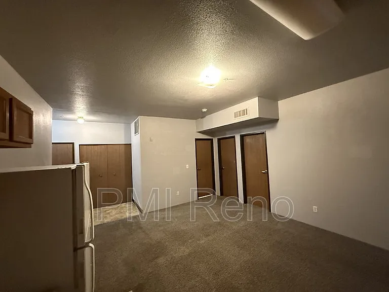 Big Horn Apartments — Photo 12