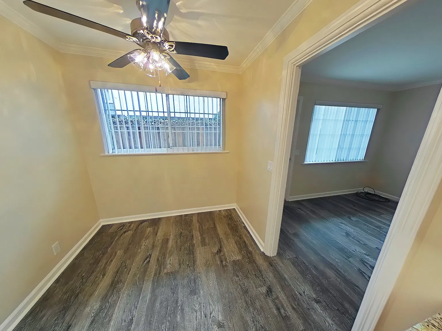 1309 Mills St — Photo 2