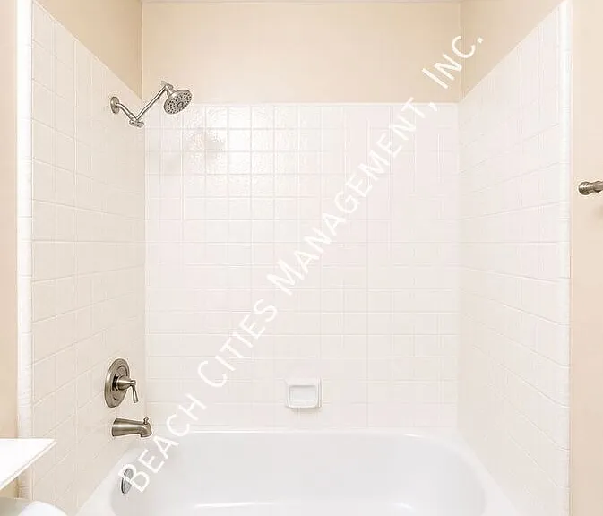 18220 Peters Ct — Photo 38
