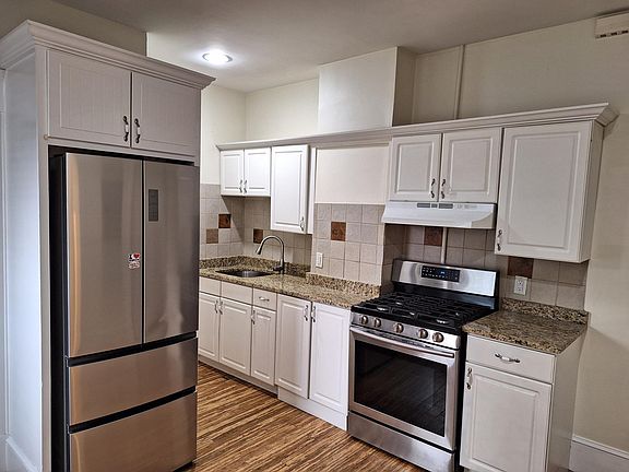 2nd image of 33 Payne St #1