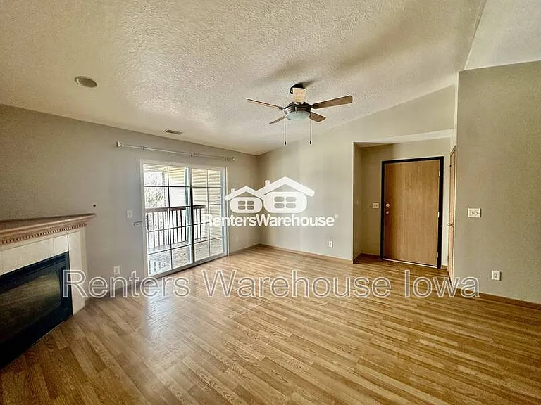 5924 Sutton Pl #10 — Photo 10