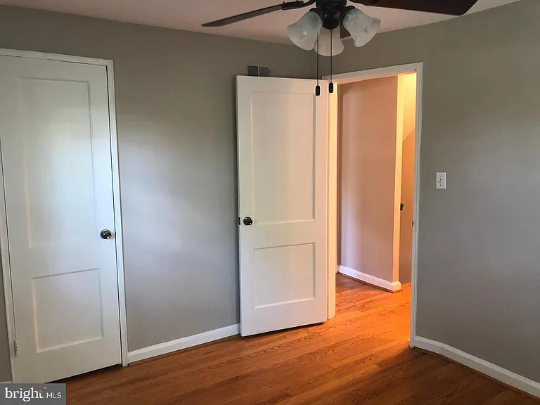 21 E Myrtle St — Photo 17