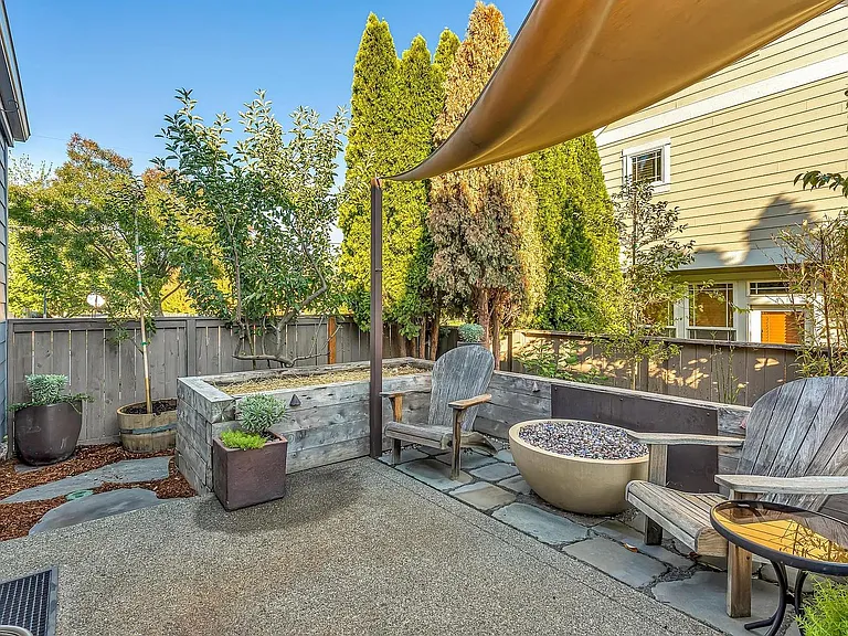 2203 Dollarhide Way — Photo 20