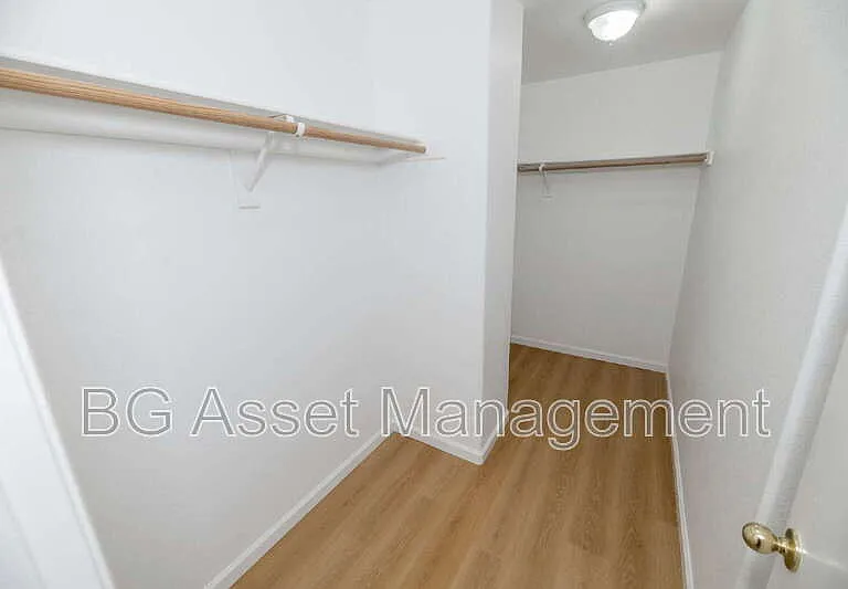 128 Kingfisher St — Photo 11