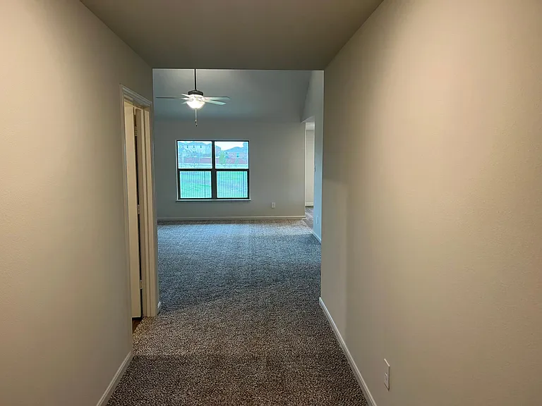 3086 Chillingham Dr — Photo 10
