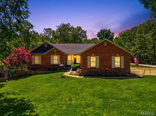 6042 Richmond Dr, Hillsboro, MO 63050