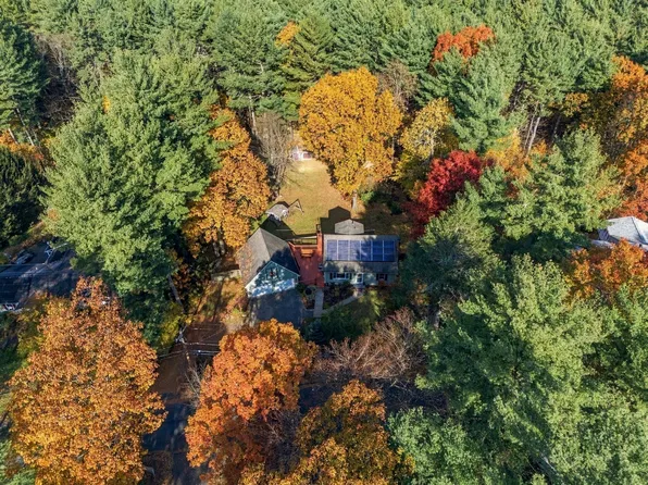 48 Orchard St, Belchertown, MA 01007