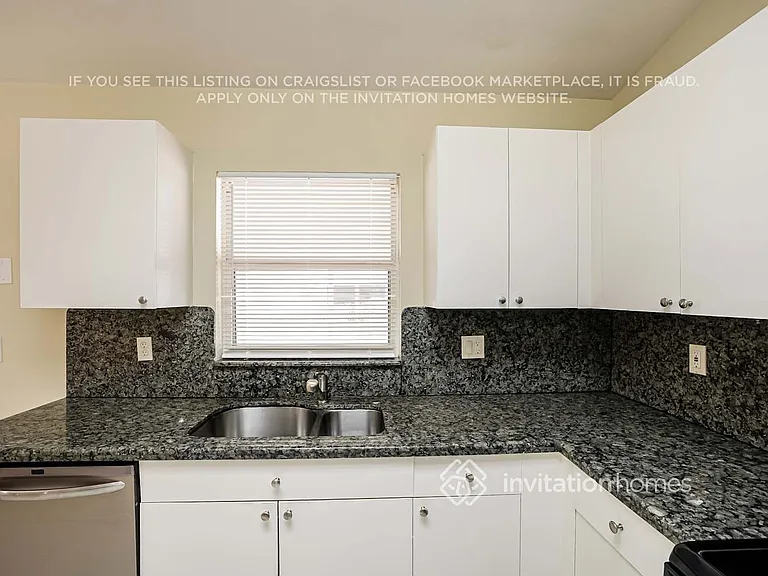 15562 Horseshoe Ln — Photo 9