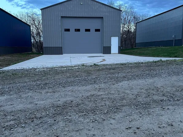 221C W Woodland Rd, Montezuma, IA 50171