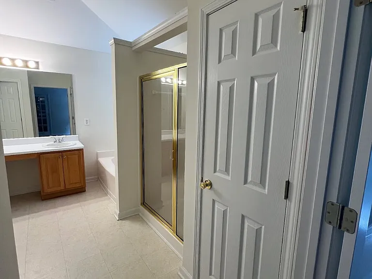 421 Holland Springs Dr — Photo 20