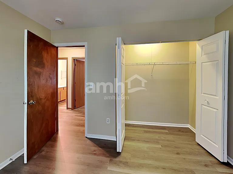 21216 W Chastworth Ln — Photo 18