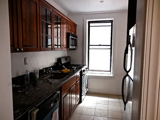 Rented by Aimee Grodanz, LREB | media 4