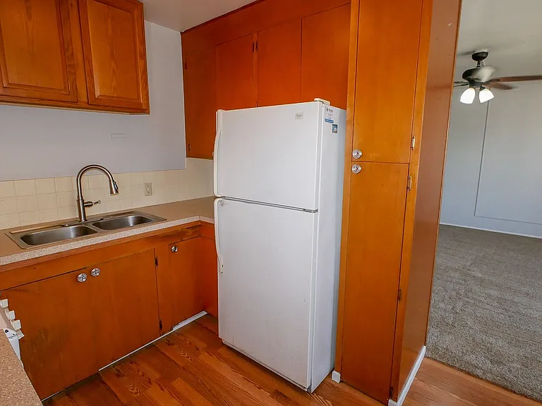 2835 Polk Ave — Photo 14