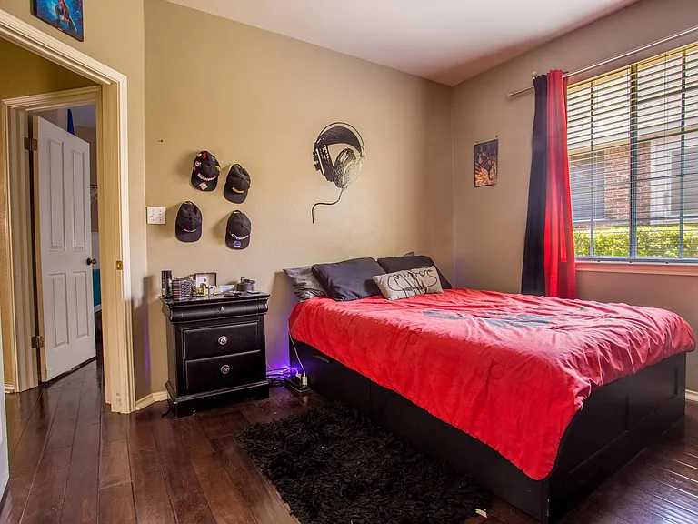 2713 Butler National Dr — Photo 19