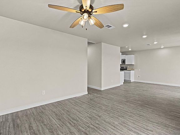 4th image of 3703 Venita Ave