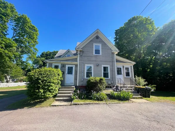 189 School St, Franklin, MA 02038