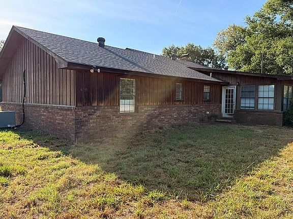 2nd image of 235 Polk Rd #39