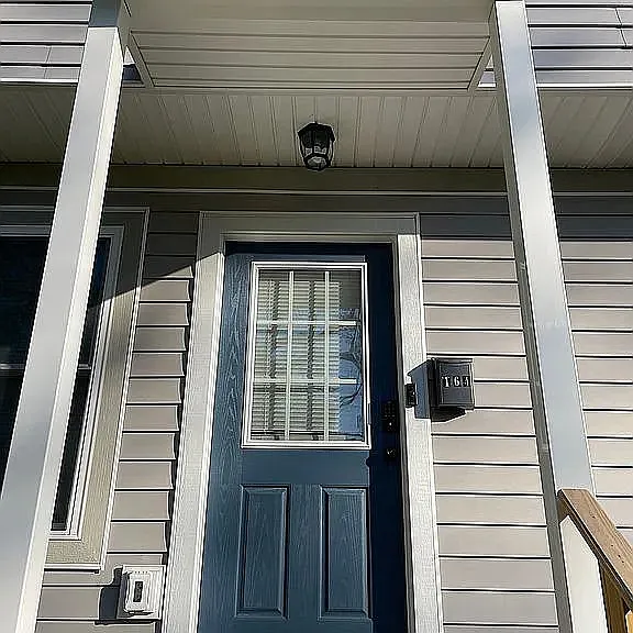 164 S Winchester Ave — Photo 1