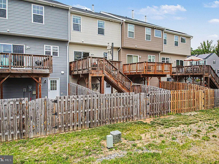 2525 Drake Ln — Photo 28