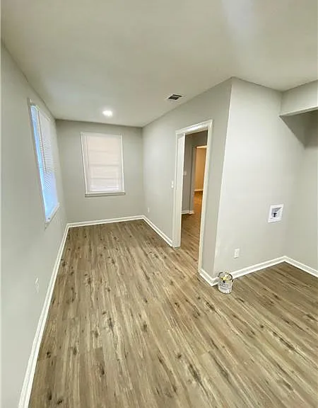 2137 Bolling St — Photo 4