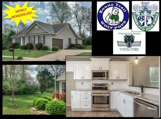 7002 Whisper Creek Dr, Wentzville, MO 63385