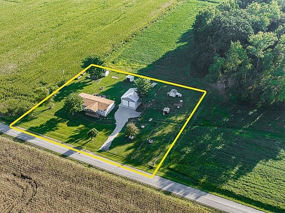2nd image of 810 S Alexander Creek Rd
