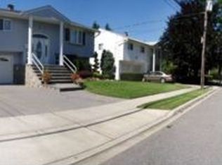 3800 Oceanside Rd E, Oceanside, NY 11572